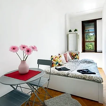 Ξενοδοχείο Stylish Homes Downtown Buda *